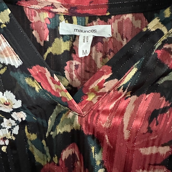 Maurices Women Long Sleeve Hi-Lo Black Gold Specks Red Floral Top Size M EUC - Picture 4 of 11